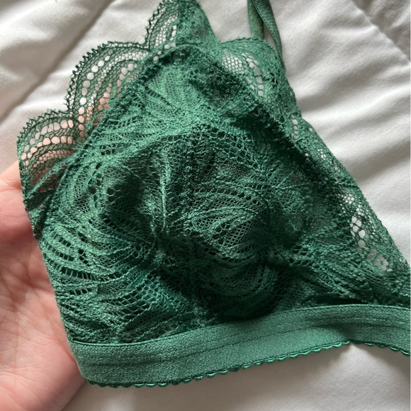 Aritzia Talula Lace Bralette - Picture 5 of 5